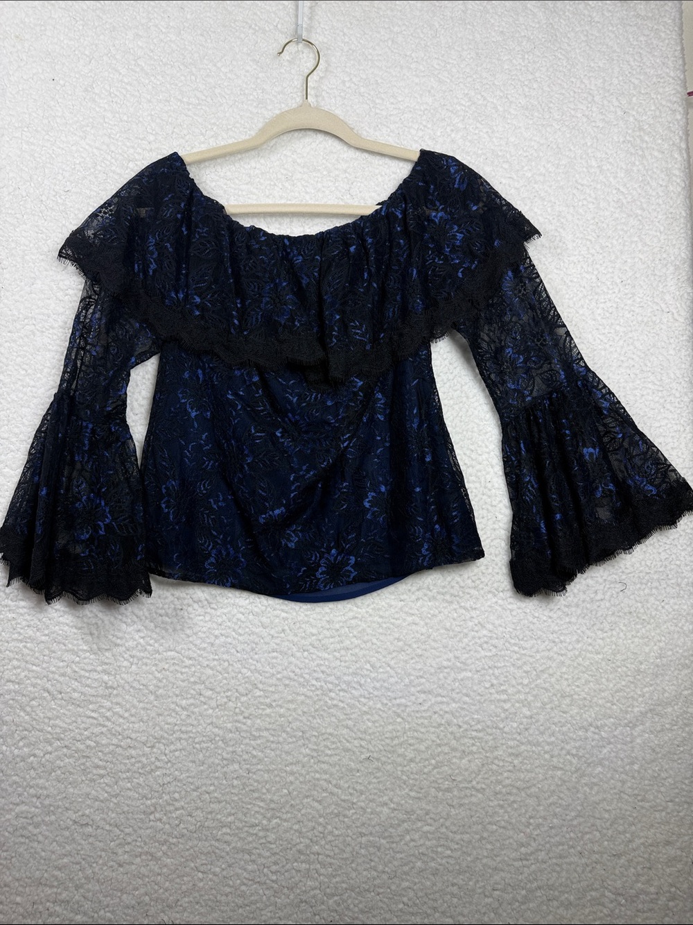 (J1)White House Black Market Off-the-Shoulder Lace and Blue Top 12P,Gothic Style - Picture 4 of 14
